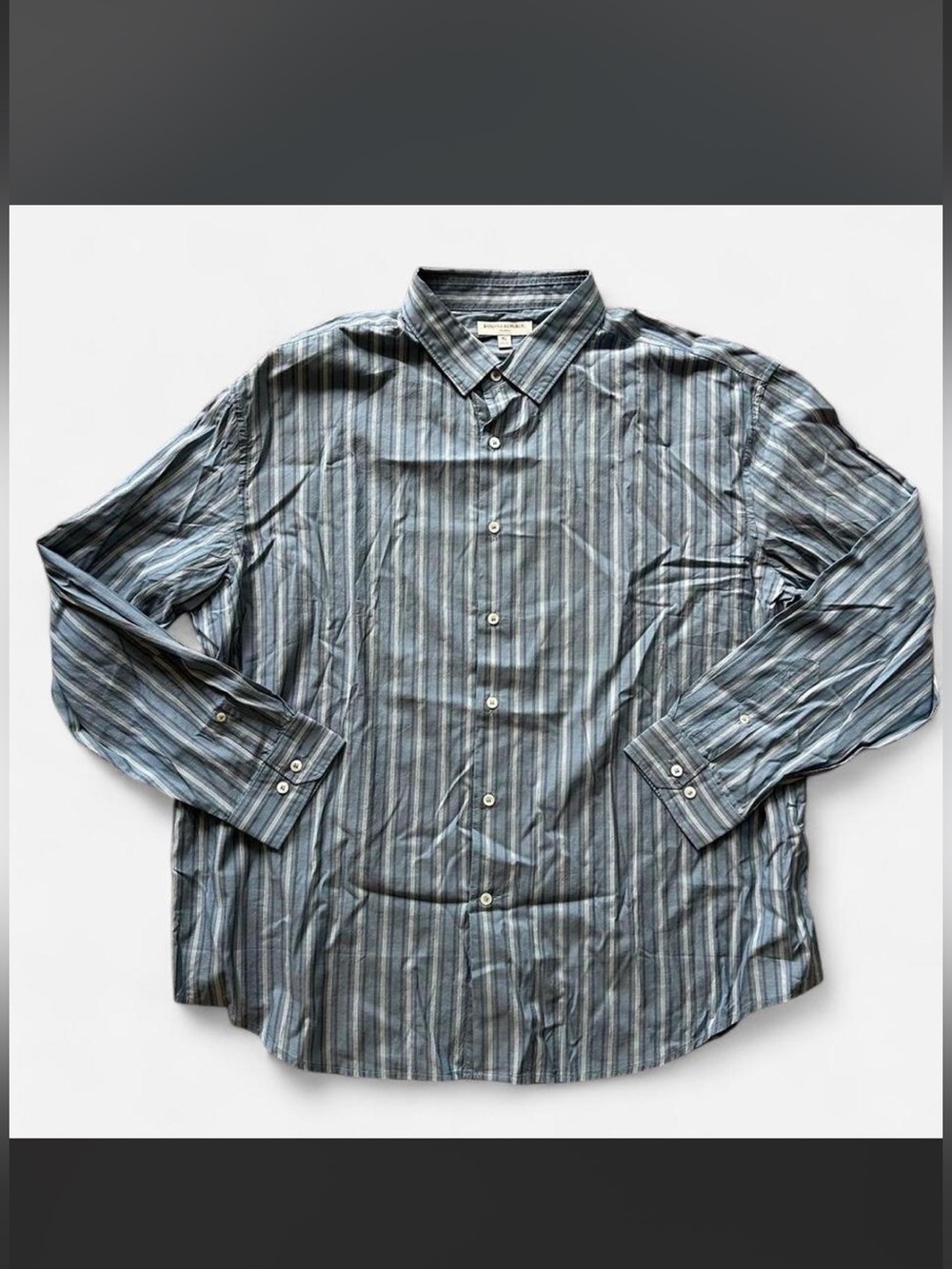 Banana Republic relaxed fit blue & white vertical striped button-up shirt